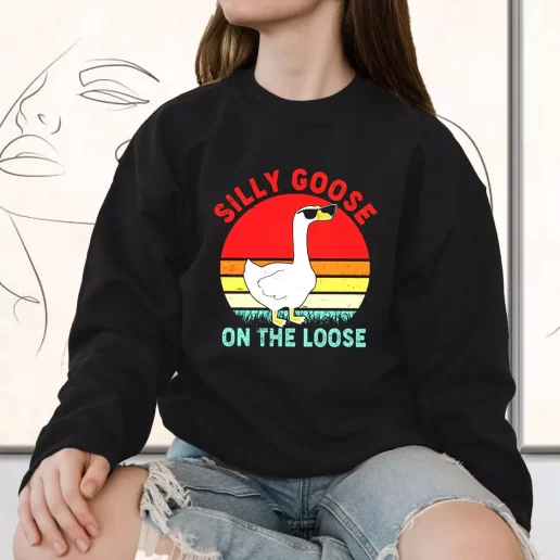 Vintage Sweatshirt Silly Goose On The Loose 1