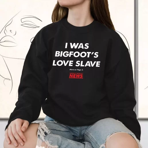 Vintage Sweatshirt Weekly World News Bigfoot Sweatshirt