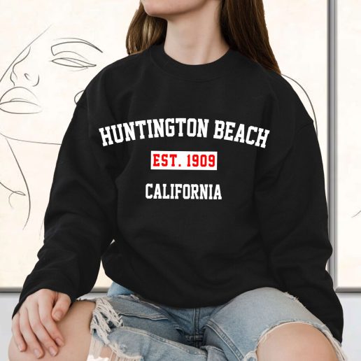 Vintage Sweatshirt Huntington Beach Est 1909 California 1