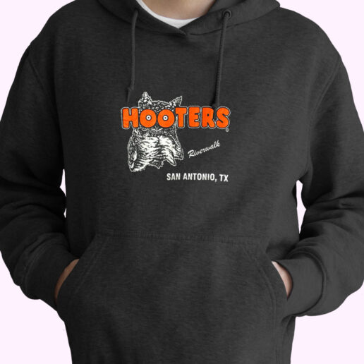 Vintage90s Hooters San Antonio Tx Essential Hoodie