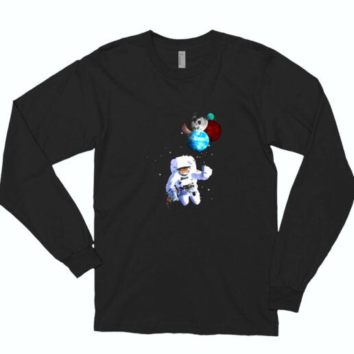 Astro Cat With Planet Balloons Essential Long Sleeve Shirt