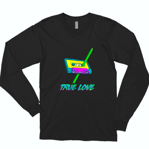 Retro True Love Essential Long Sleeve Shirt